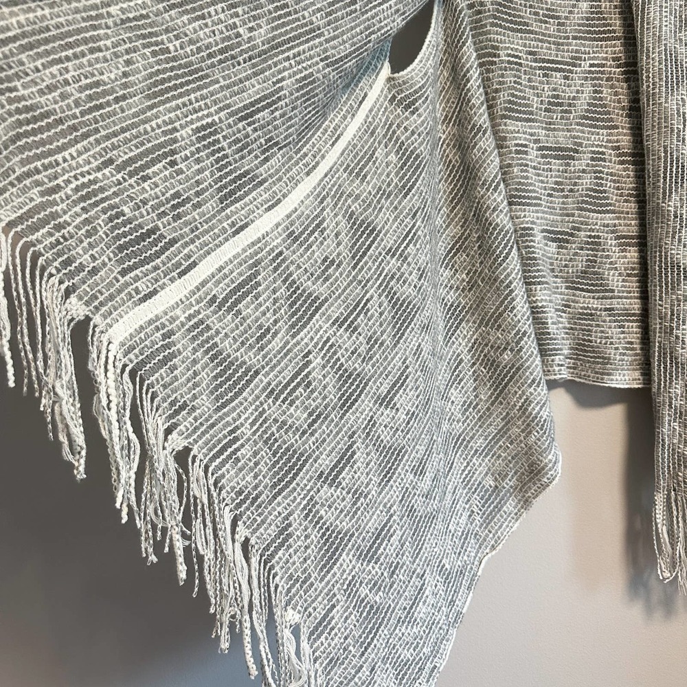 Boho Chunky Knit Draped Fringe Trim Sweater Vest Size M - Picture 9 of 11